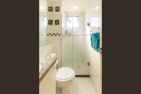 Apartamento à venda com 52m², 2 quartos e 1 vaga Apartamento à venda com 52m², 2 quartos e 1 vagaBanheiro