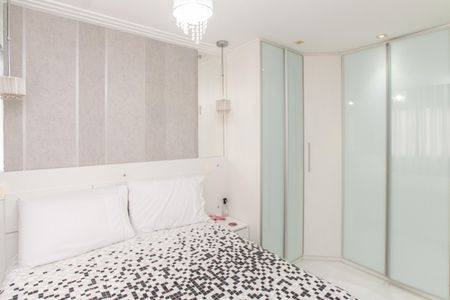 Apartamento à venda com 97m², 2 quartos e 2 vagas Apartamento à venda com 97m², 2 quartos e 2 vagasSuíte