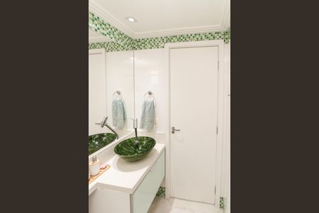 Apartamento à venda com 97m², 2 quartos e 2 vagas Apartamento à venda com 97m², 2 quartos e 2 vagasBanheiro