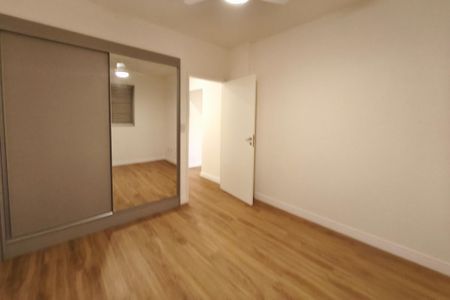 Quarto de apartamento à venda com 1 quarto, 57m² em Centro, Campinas