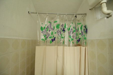 Casa para alugar com 599m², 6 quartos e 6 vagasBanheiro da suíte 1