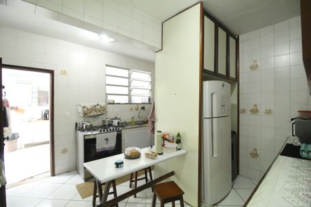 Casa para alugar com 599m², 6 quartos e 6 vagasCozinha