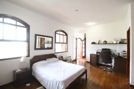 Casa para alugar com 599m², 6 quartos e 6 vagasSuíte 3