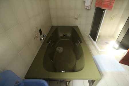 Casa para alugar com 599m², 6 quartos e 6 vagasBanheiro da suíte 3