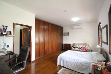 Casa para alugar com 599m², 6 quartos e 6 vagasSuíte 3