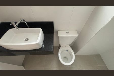 Apartamento à venda com 84m², 3 quartos e 1 vaga Apartamento à venda com 84m², 3 quartos e 1 vagaBanheiro da Suíte