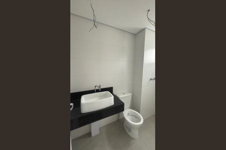 Apartamento à venda com 84m², 3 quartos e 1 vaga Apartamento à venda com 84m², 3 quartos e 1 vagaBanheiro