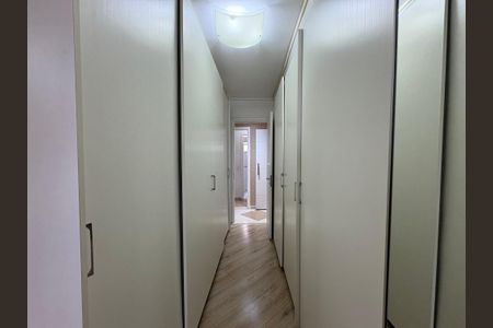 Casa à venda com 167m², 3 quartos e 4 vagas Casa à venda com 167m², 3 quartos e 4 vagasCloset da suíte 3