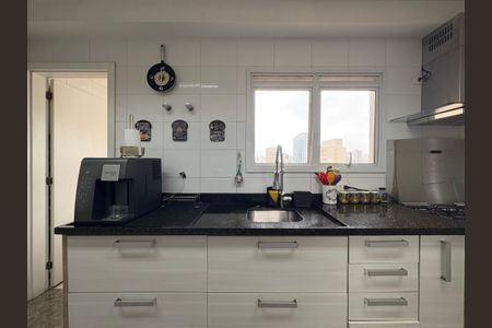 Casa à venda com 167m², 3 quartos e 4 vagas Casa à venda com 167m², 3 quartos e 4 vagasCozinha