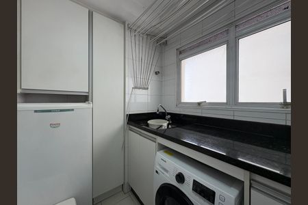 Casa à venda com 167m², 3 quartos e 4 vagas Casa à venda com 167m², 3 quartos e 4 vagasLavanderia