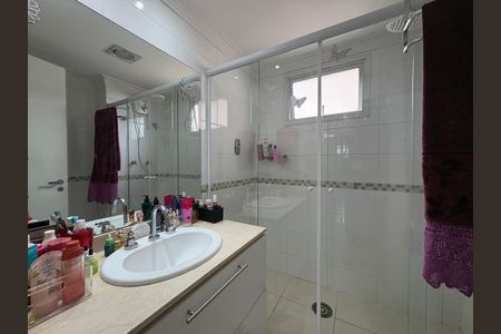 Casa à venda com 167m², 3 quartos e 4 vagas Casa à venda com 167m², 3 quartos e 4 vagasBanheiro da suíte 1