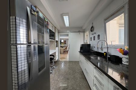 Casa à venda com 167m², 3 quartos e 4 vagas Casa à venda com 167m², 3 quartos e 4 vagasCozinha
