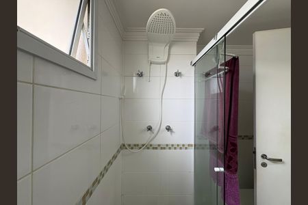 Casa à venda com 167m², 3 quartos e 4 vagas Casa à venda com 167m², 3 quartos e 4 vagasBanheiro da suíte 1