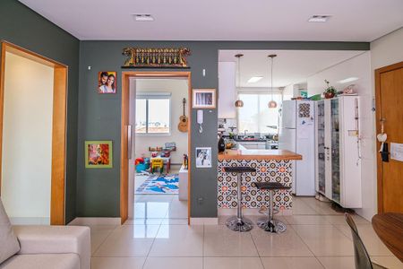 Sala de apartamento à venda com 3 quartos, 72m² em Concórdia, Belo Horizonte