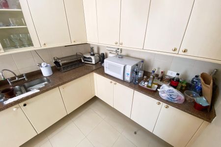 Apartamento para alugar com 205m², 2 quartos e 3 vagasCozinha