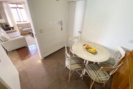 Apartamento para alugar com 205m², 2 quartos e 3 vagasCopa