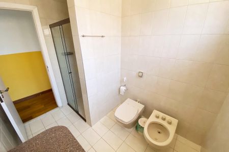 Apartamento para alugar com 205m², 2 quartos e 3 vagasBanheiro da Suíte 2