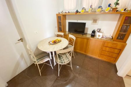 Apartamento para alugar com 205m², 2 quartos e 3 vagasCopa