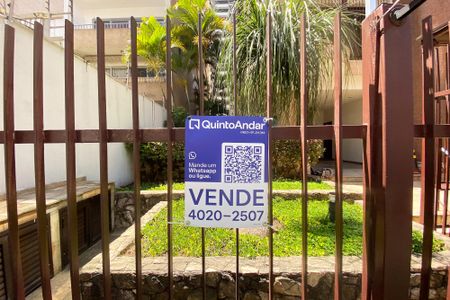 Apartamento para alugar com 205m², 2 quartos e 3 vagasPlaca