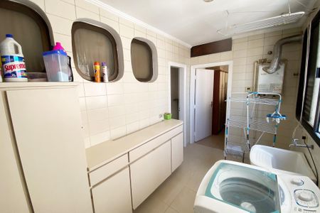 Apartamento para alugar com 205m², 2 quartos e 3 vagasÁrea de Serviço