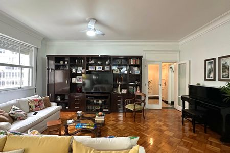 Apartamento à venda com 280m², 5 quartos e 1 vaga Apartamento à venda com 280m², 5 quartos e 1 vagaSala