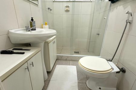 Apartamento à venda com 280m², 5 quartos e 1 vaga Apartamento à venda com 280m², 5 quartos e 1 vagaBanheiro de Serviço