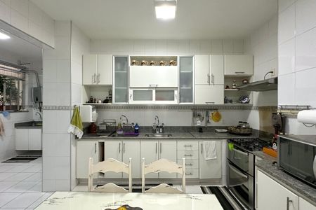 Apartamento à venda com 280m², 5 quartos e 1 vaga Apartamento à venda com 280m², 5 quartos e 1 vagaCozinha