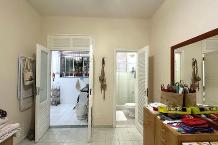 Apartamento à venda com 280m², 5 quartos e 1 vaga Apartamento à venda com 280m², 5 quartos e 1 vagaQuarto de Serviço