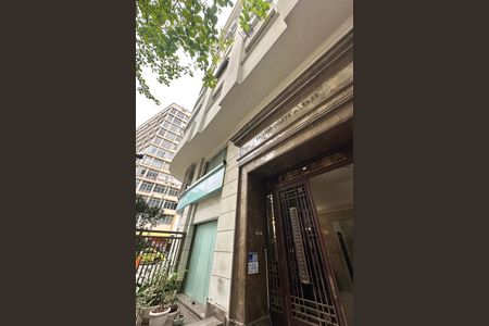 Apartamento à venda com 280m², 5 quartos e 1 vaga Apartamento à venda com 280m², 5 quartos e 1 vagaFachada