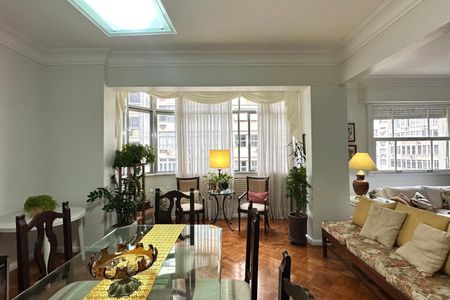 Apartamento à venda com 280m², 5 quartos e 1 vaga Apartamento à venda com 280m², 5 quartos e 1 vagaSala