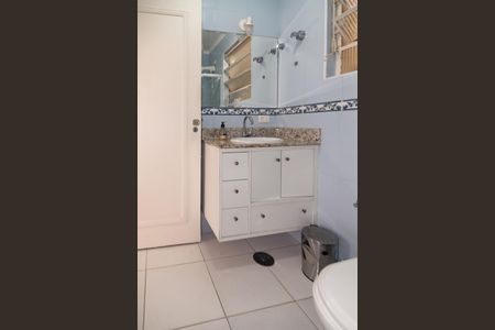 Apartamento à venda com 85m², 2 quartos e sem vaga Apartamento à venda com 85m², 2 quartos e sem vagaBanheiro