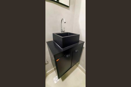 Studio para alugar com 27m², 1 quarto e sem vaga Studio para alugar com 27m², 1 quarto e sem vagaBanheiro