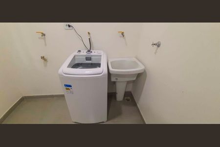 Studio para alugar com 27m², 1 quarto e sem vaga Studio para alugar com 27m², 1 quarto e sem vagaLavanderia Comunitário