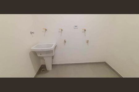 Studio para alugar com 27m², 1 quarto e sem vaga Studio para alugar com 27m², 1 quarto e sem vagaLavanderia Comunitário