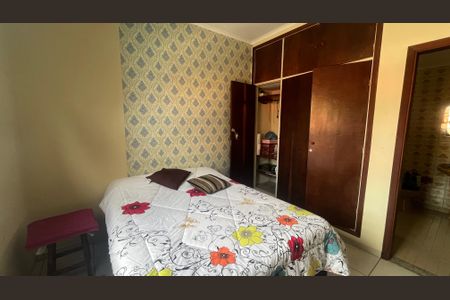Casa à venda com 260m², 3 quartos e 2 vagas Casa à venda com 260m², 3 quartos e 2 vagasSuíte
