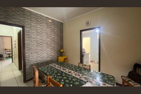 Casa à venda com 260m², 3 quartos e 2 vagas Casa à venda com 260m², 3 quartos e 2 vagasCopa