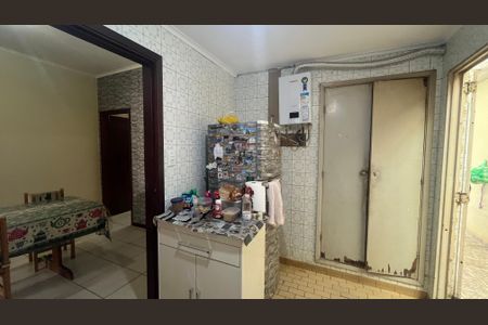 Casa à venda com 260m², 3 quartos e 2 vagas Casa à venda com 260m², 3 quartos e 2 vagasCozinha