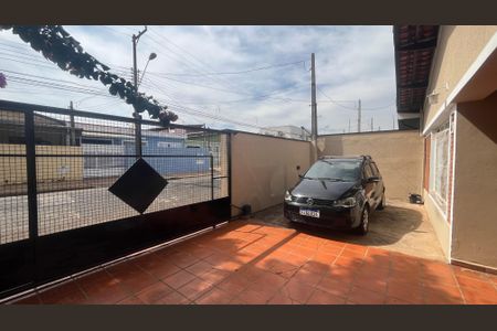 Casa à venda com 260m², 3 quartos e 2 vagas Casa à venda com 260m², 3 quartos e 2 vagasGaragem