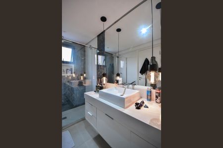 Apartamento à venda com 156m², 3 quartos e 3 vagasBanheiro da Suíte 3