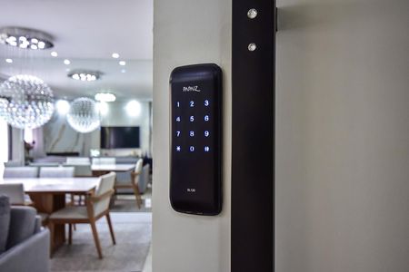 Apartamento à venda com 156m², 3 quartos e 3 vagasFechadura Eletrônica