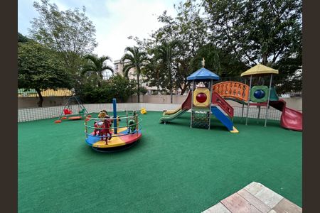 Apartamento à venda com 67m², 2 quartos e 1 vagaÁrea comum - Playground