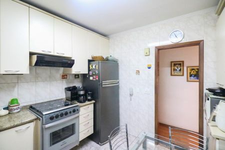 Apartamento à venda com 101m², 3 quartos e 2 vagas Apartamento à venda com 101m², 3 quartos e 2 vagasCozinha