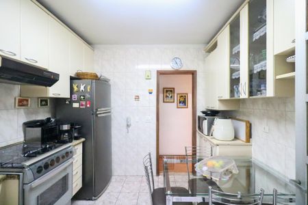 Apartamento à venda com 101m², 3 quartos e 2 vagas Apartamento à venda com 101m², 3 quartos e 2 vagasCozinha