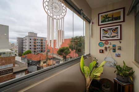 Apartamento à venda com 101m², 3 quartos e 2 vagas Apartamento à venda com 101m², 3 quartos e 2 vagasVaranda