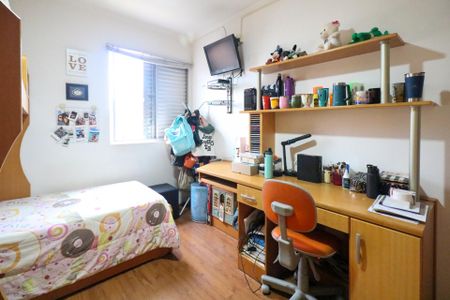 Apartamento à venda com 101m², 3 quartos e 2 vagas Apartamento à venda com 101m², 3 quartos e 2 vagasQuarto 1