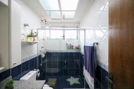 Apartamento à venda com 101m², 3 quartos e 2 vagas Apartamento à venda com 101m², 3 quartos e 2 vagasBanheiro Social