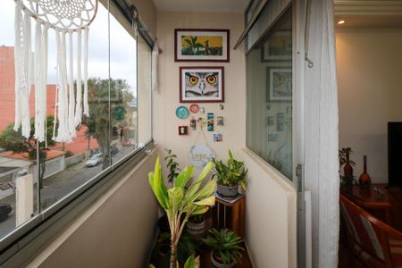 Apartamento à venda com 101m², 3 quartos e 2 vagas Apartamento à venda com 101m², 3 quartos e 2 vagasVaranda