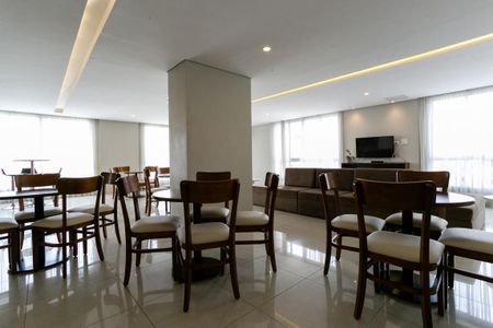 Apartamento à venda com 67m², 3 quartos e 1 vaga Apartamento à venda com 67m², 3 quartos e 1 vagaÁrea comum - Salão de festas