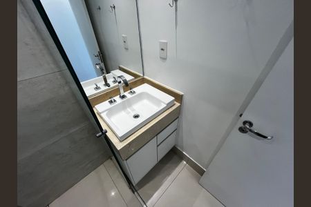 Apartamento à venda com 67m², 3 quartos e 1 vaga Apartamento à venda com 67m², 3 quartos e 1 vagaBanheiro