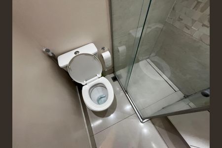 Apartamento à venda com 67m², 3 quartos e 1 vaga Apartamento à venda com 67m², 3 quartos e 1 vagaBanheiro da Suíte